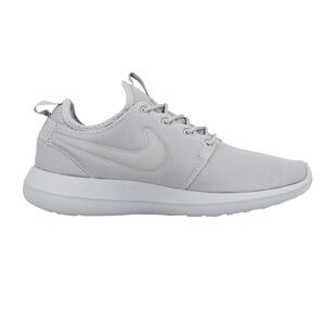 Like NEW Nike Roshe Two Sneakers